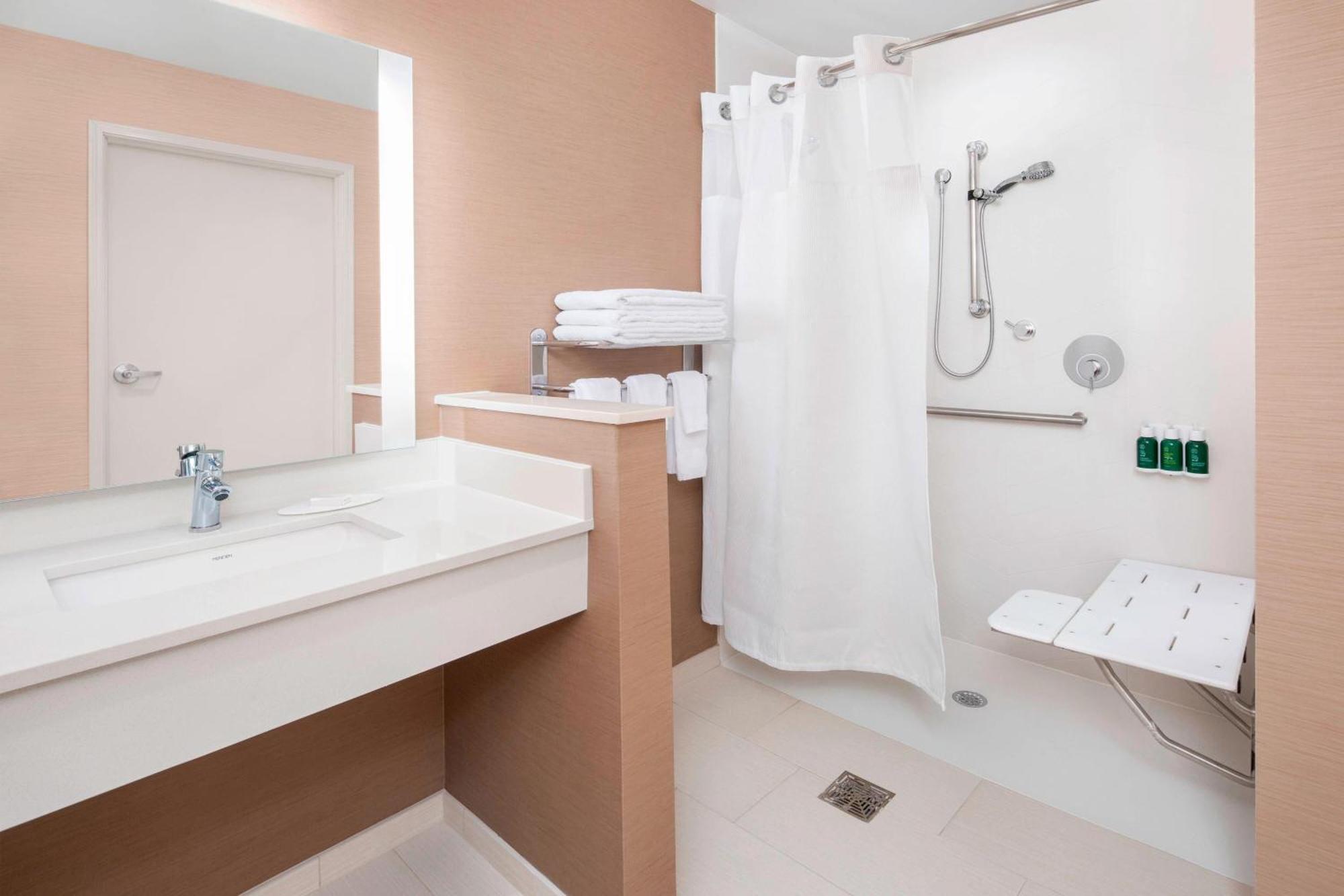 Fairfield Inn & Suites By Marriott פופלר בלאף מראה חיצוני תמונה